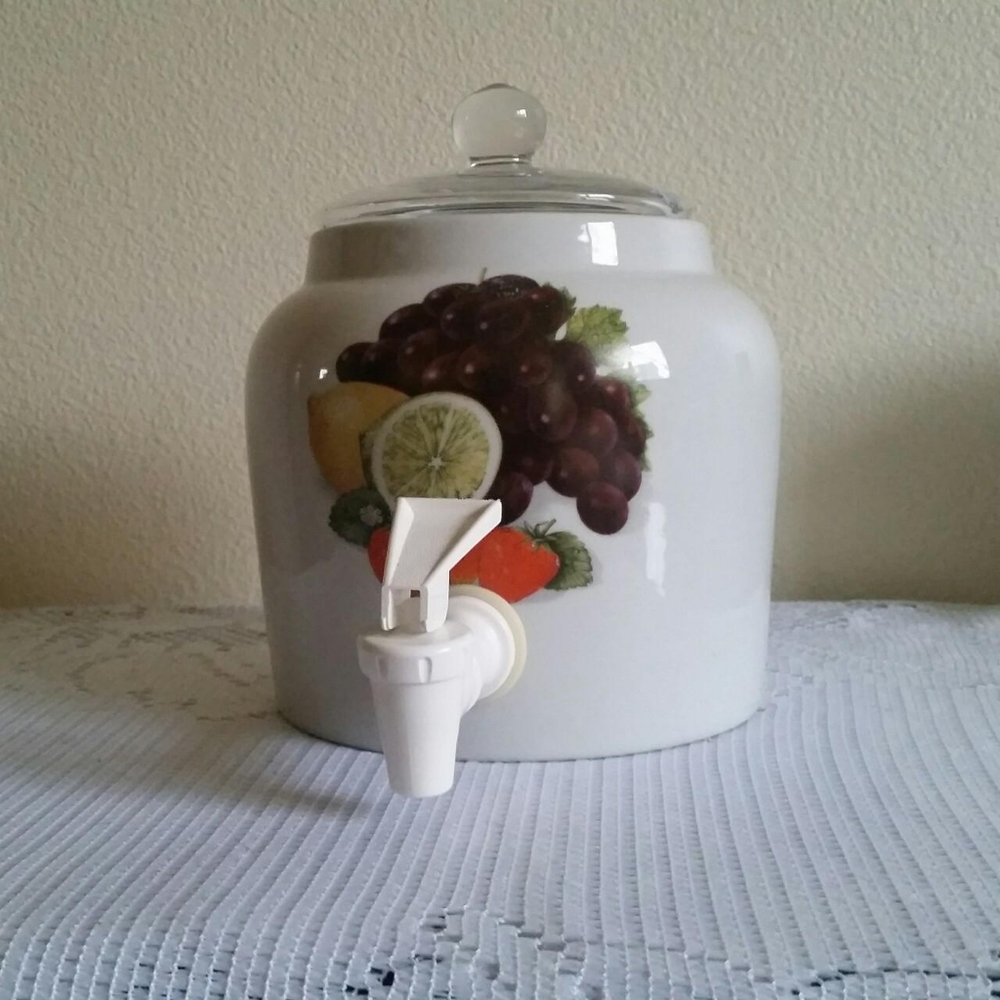 Half gallon water crock
